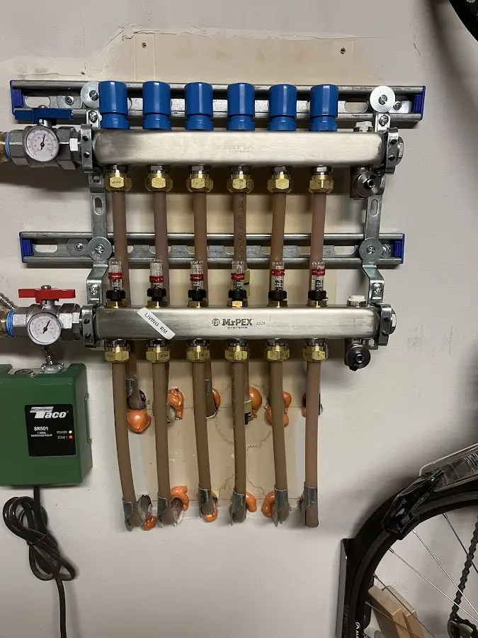 Plumber performing Gas Leak Detection at a residential property in South El Monte